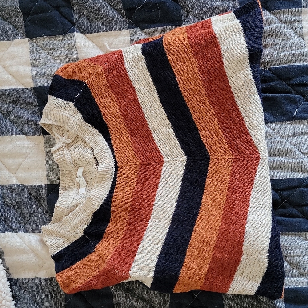 Maurices sweater